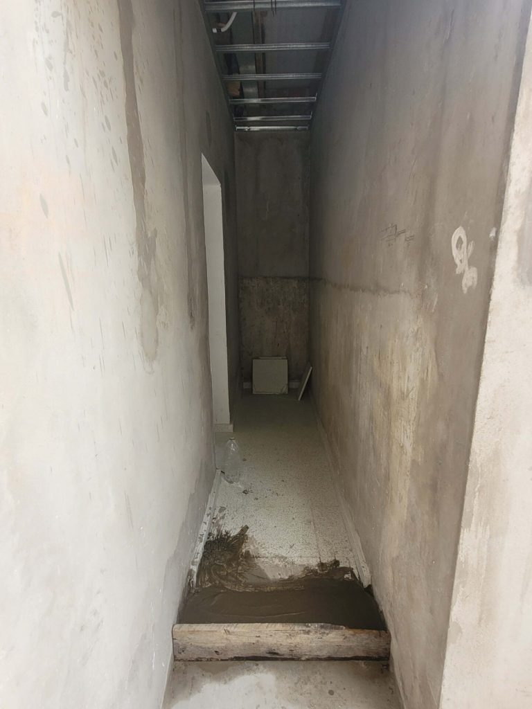 Flip 43 - Pasillo lavadero