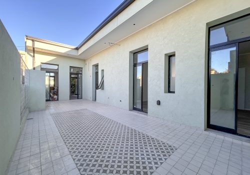 Patio del flip de 43, proyecto de Fliprop